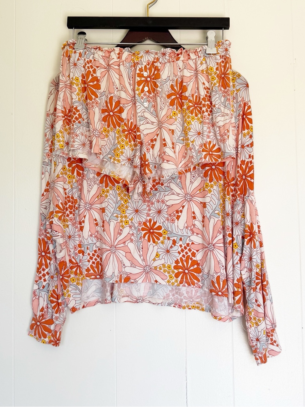 HONEYDEW Intimates 70s Floral Pajama Long Sleeve Short Set Medium